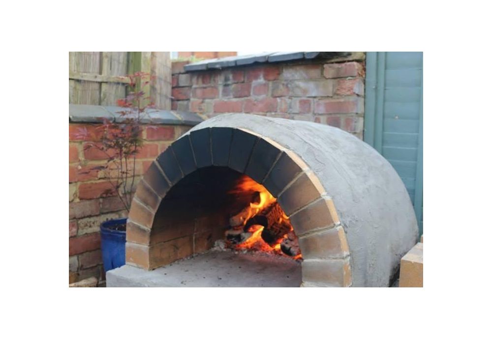 Limpeza de forno de pizza